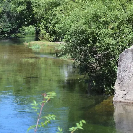 Alpstuga Chale Dos Penedos, Sossego E Piscina Privada