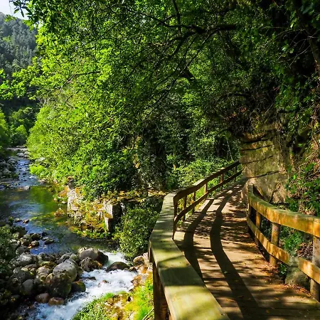 Chale Dos Penedos, Sossego E Piscina Privada شاليه Monção