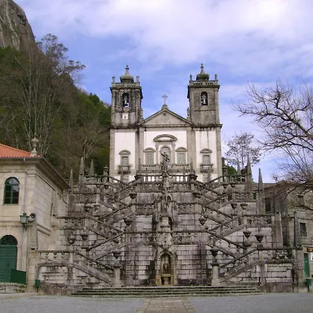 Chale Dos Penedos, Sossego E Piscina Privada Alpstuga Monção