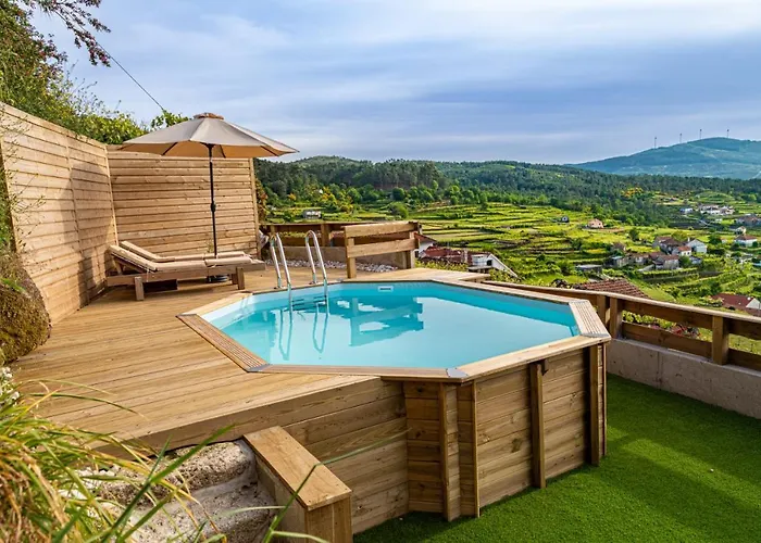 Dağ evi Chale Dos Penedos, Sossego E Piscina Privada