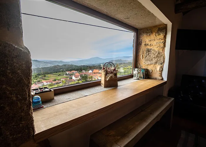 Alpstuga Chale Dos Penedos, Sossego E Piscina Privada